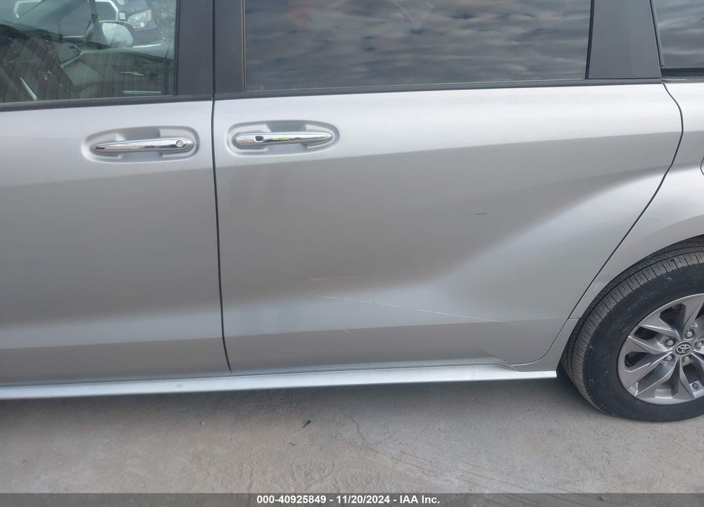 2023 TOYOTA SIENNA XLE VIN: 5TDYSKFC9PS090721