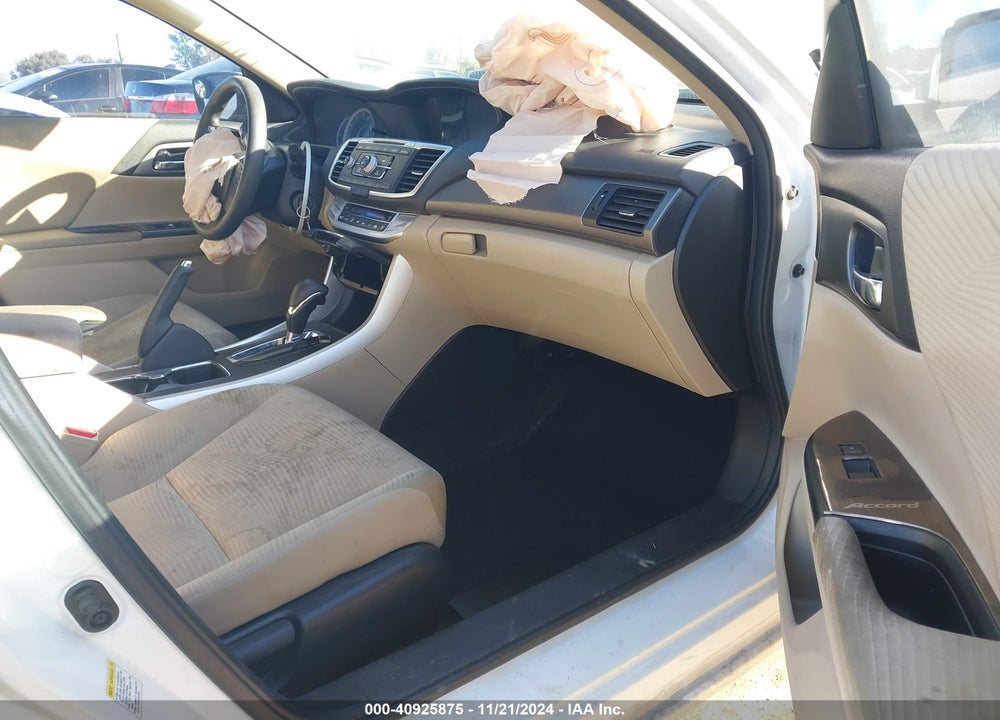 2015 HONDA ACCORD LX VIN: 1HGCR2F33FA055708