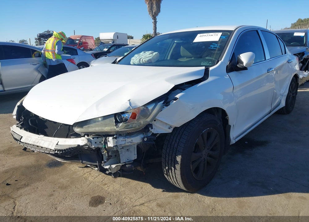 2015 HONDA ACCORD LX VIN: 1HGCR2F33FA055708