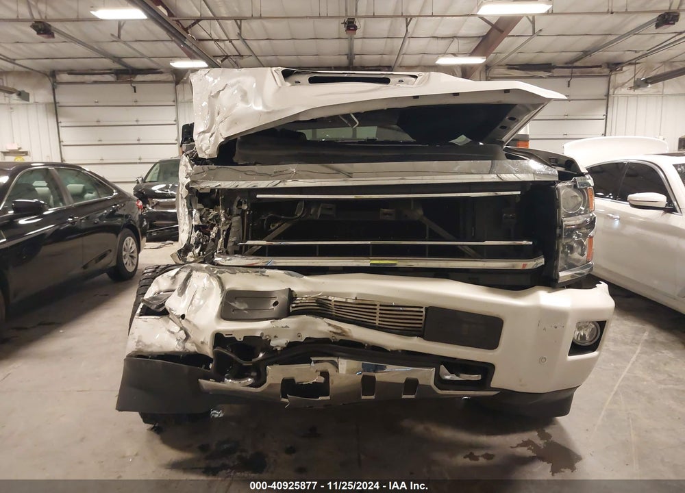 2019 CHEVROLET SILVERADO 2500HD HIGH COUNTRY VIN: 1GC1KUEYXKF146975