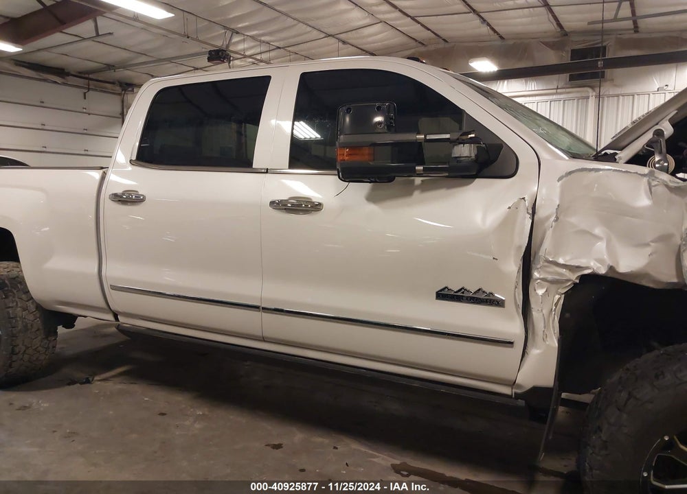 2019 CHEVROLET SILVERADO 2500HD HIGH COUNTRY VIN: 1GC1KUEYXKF146975