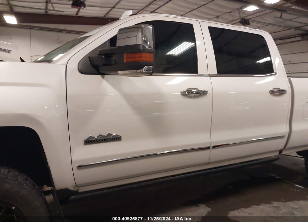 2019 CHEVROLET SILVERADO 2500HD HIGH COUNTRY VIN: 1GC1KUEYXKF146975