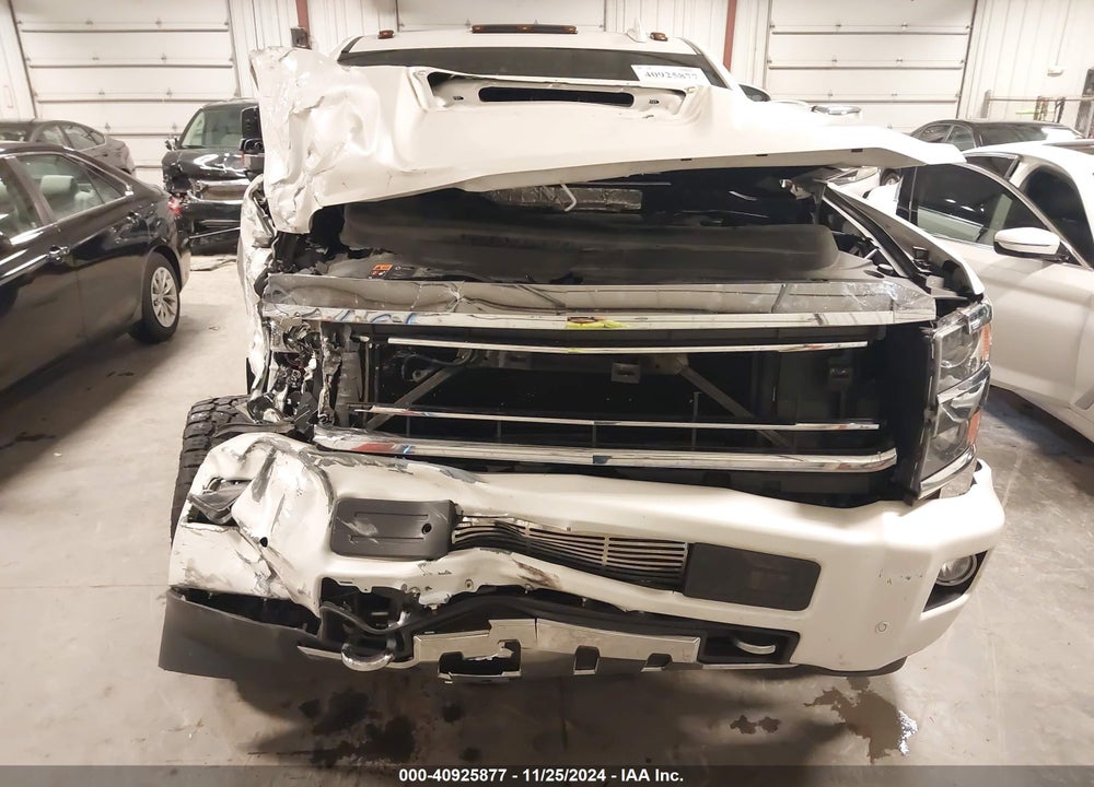 2019 CHEVROLET SILVERADO 2500HD HIGH COUNTRY VIN: 1GC1KUEYXKF146975