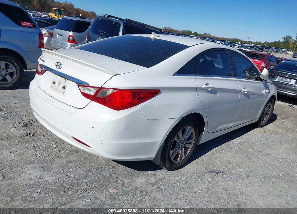 2013 HYUNDAI SONATA GLS VIN: 5NPEB4AC9DH611234