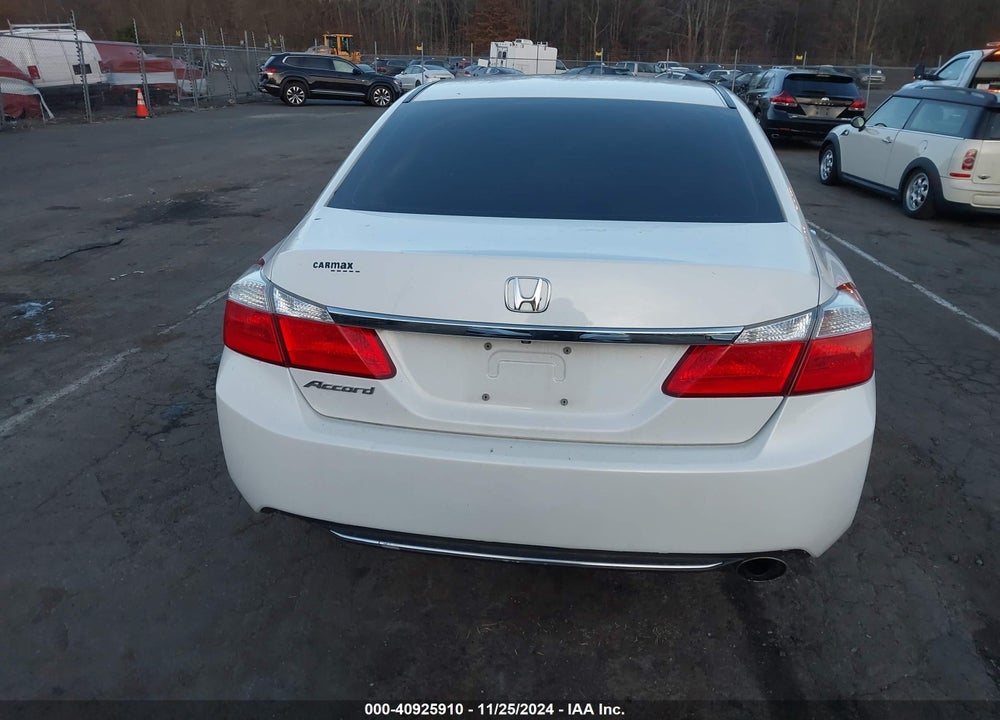 2015 HONDA ACCORD LX VIN: 1HGCR2F34FA158751
