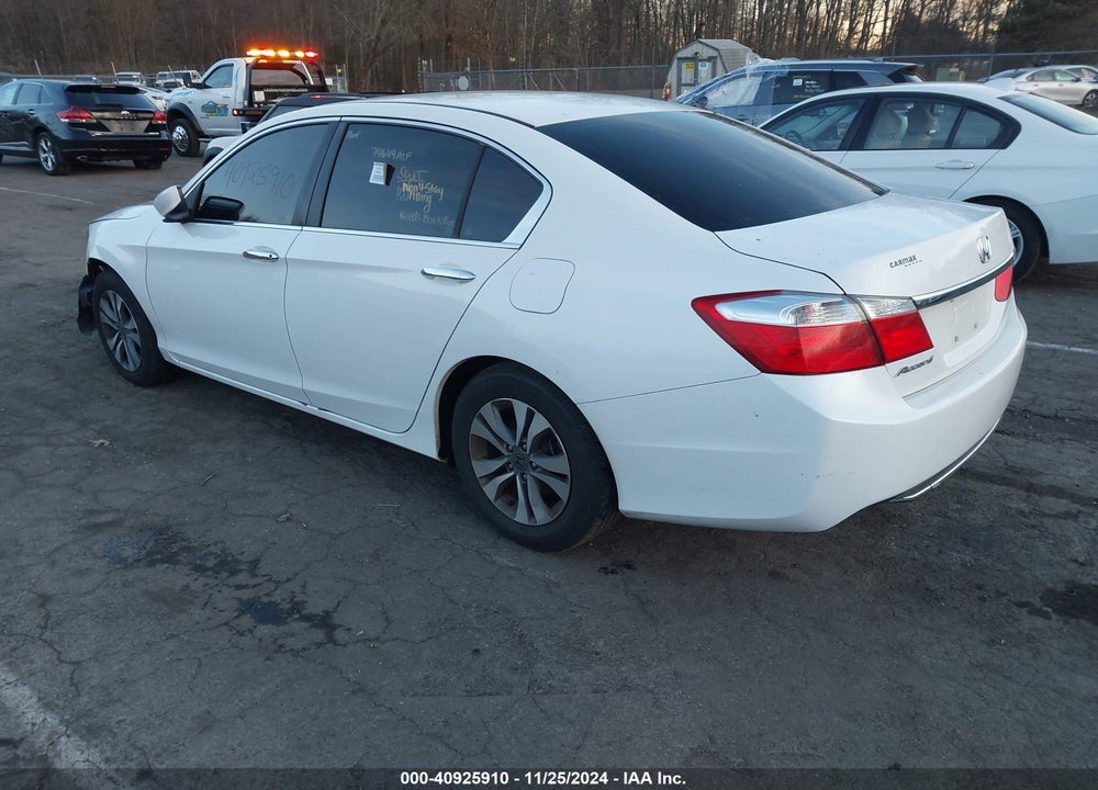 2015 HONDA ACCORD LX VIN: 1HGCR2F34FA158751