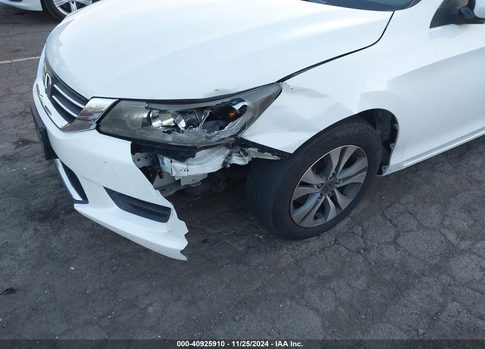 2015 HONDA ACCORD LX VIN: 1HGCR2F34FA158751