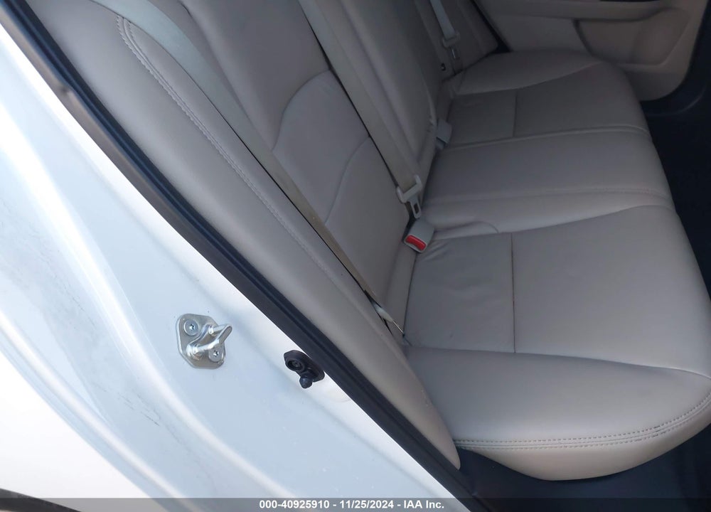 2015 HONDA ACCORD LX VIN: 1HGCR2F34FA158751