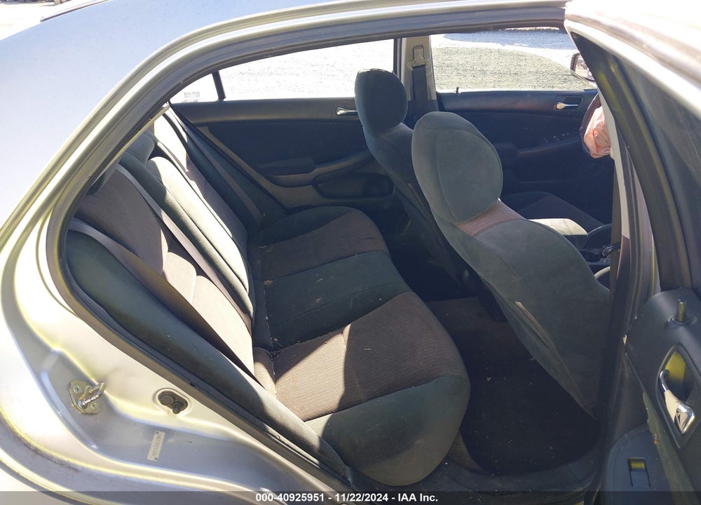 2003 HONDA ACCORD 2.4 LX VIN: 1HGCM56353A103088