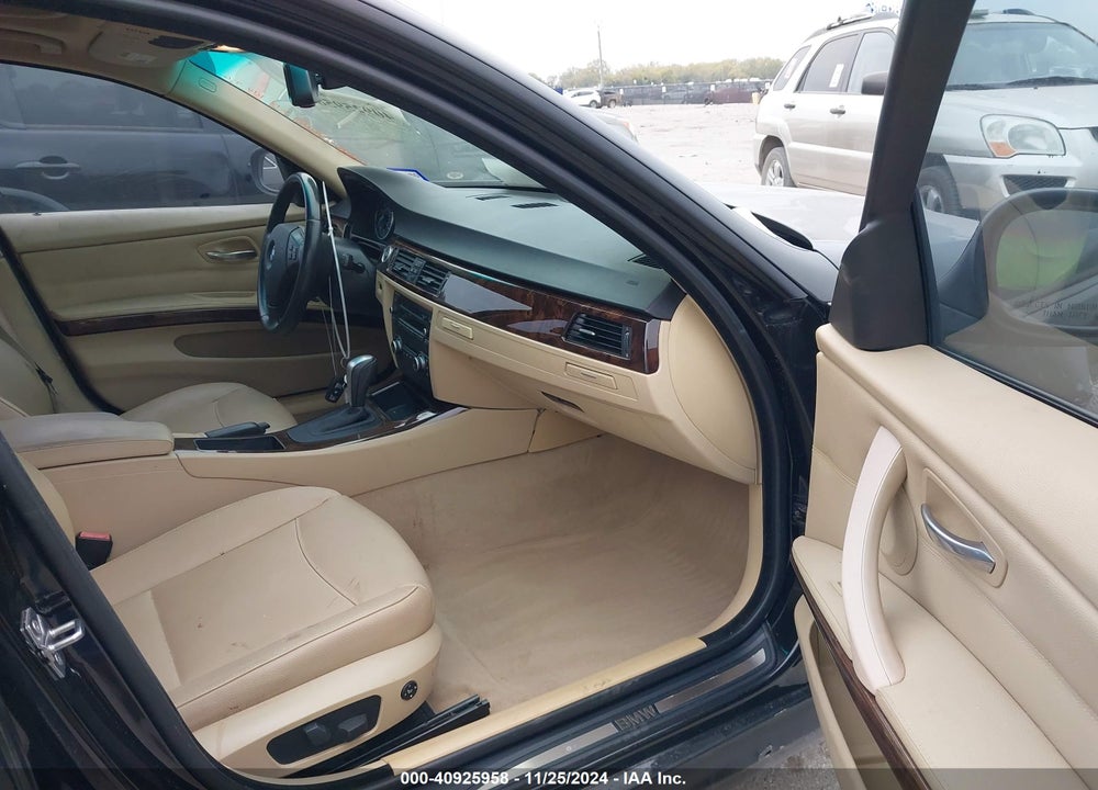 2010 BMW 328I VIN: WBAPH7G55ANM53954