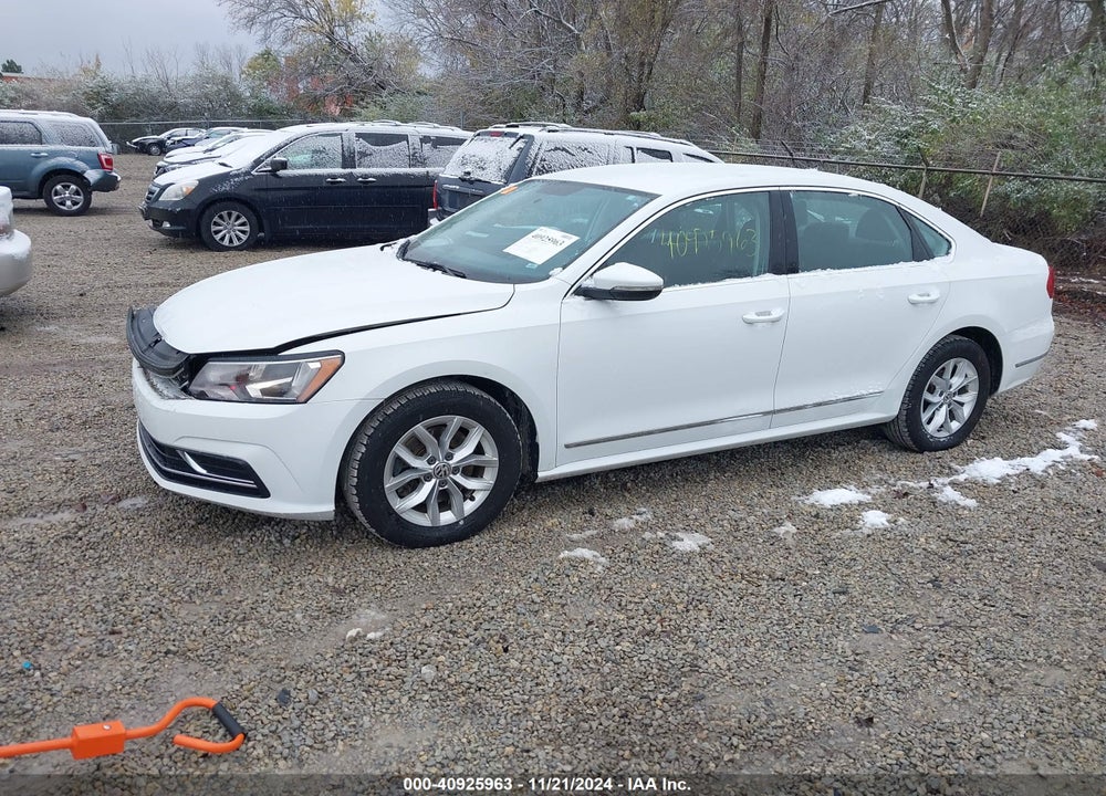 2016 VOLKSWAGEN PASSAT 1.8T S VIN: 1VWAT7A30GC014595