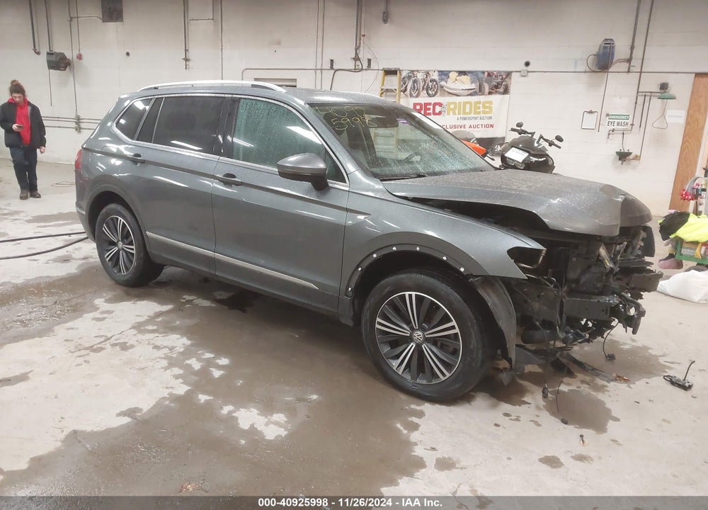 2019 VOLKSWAGEN TIGUAN 2.0T SE/2.0T SEL/2.0T SEL R-LINE/2.0T SEL R-LINE BLACK VIN: 3VV2B7AX1KM008360