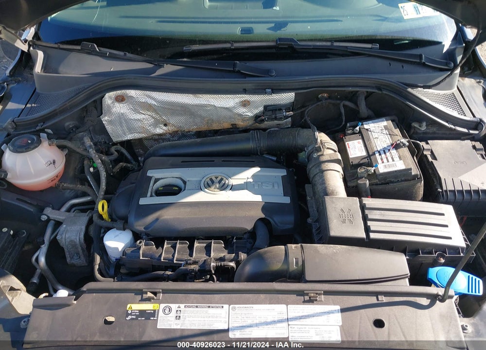 2018 VOLKSWAGEN TIGUAN LIMITED 2.0T VIN: WVGBV7AX0JK004355