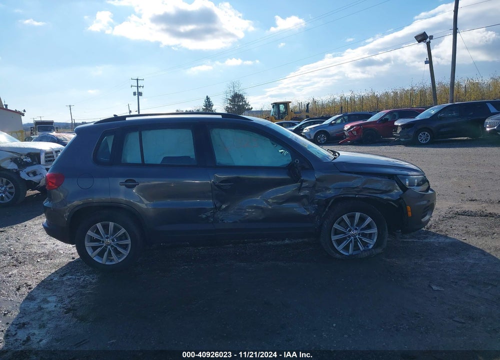 2018 VOLKSWAGEN TIGUAN LIMITED 2.0T VIN: WVGBV7AX0JK004355