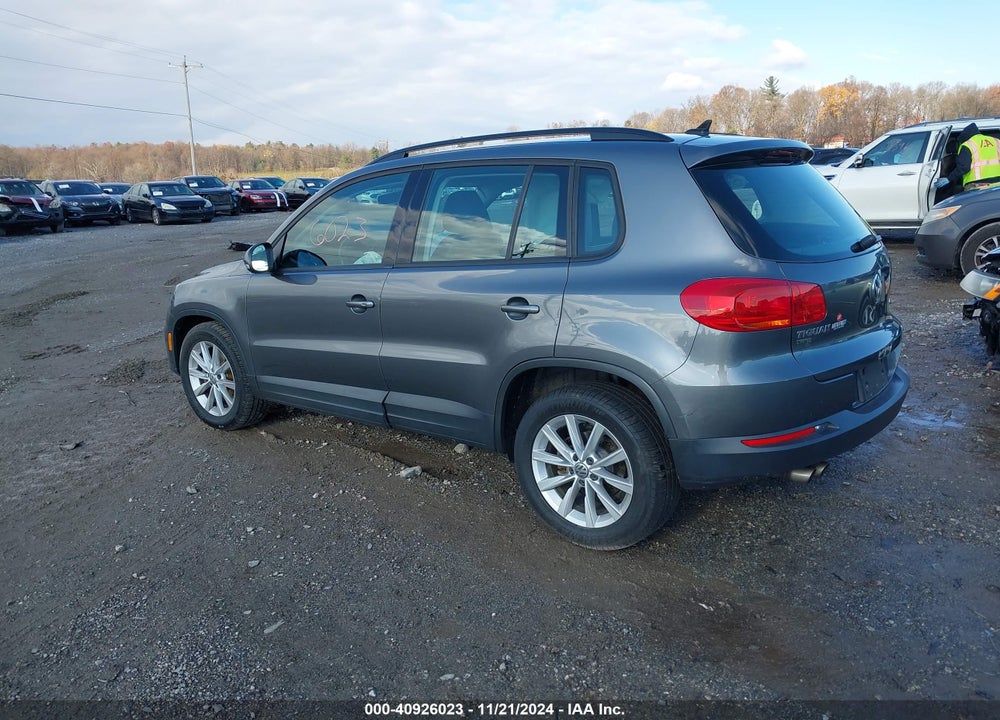 2018 VOLKSWAGEN TIGUAN LIMITED 2.0T VIN: WVGBV7AX0JK004355