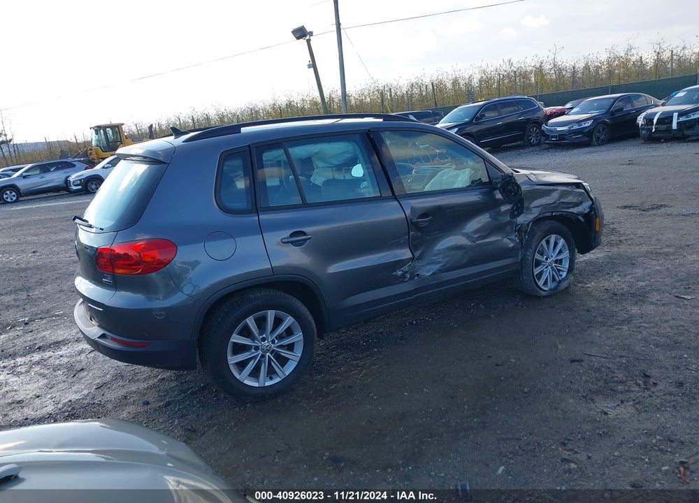 2018 VOLKSWAGEN TIGUAN LIMITED 2.0T VIN: WVGBV7AX0JK004355