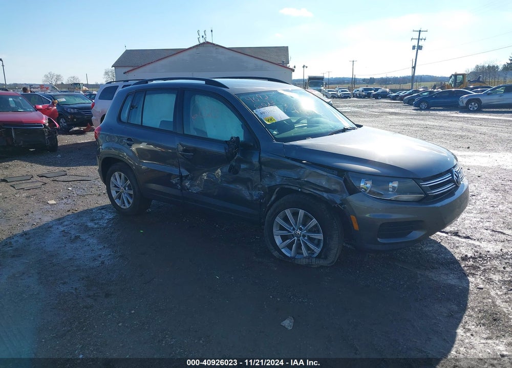 2018 VOLKSWAGEN TIGUAN LIMITED 2.0T VIN: WVGBV7AX0JK004355