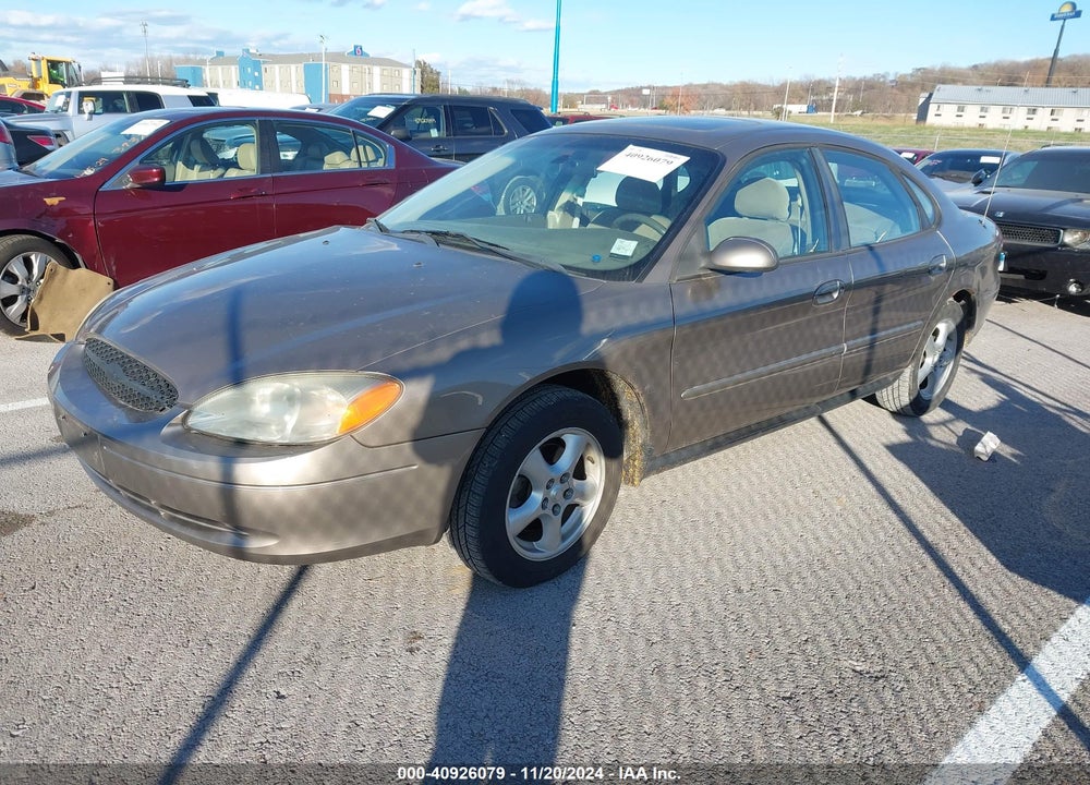 2002 FORD TAURUS SES VIN: 1FAFP55U22A105222