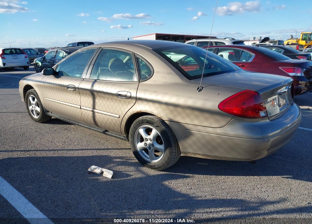 2002 FORD TAURUS SES VIN: 1FAFP55U22A105222