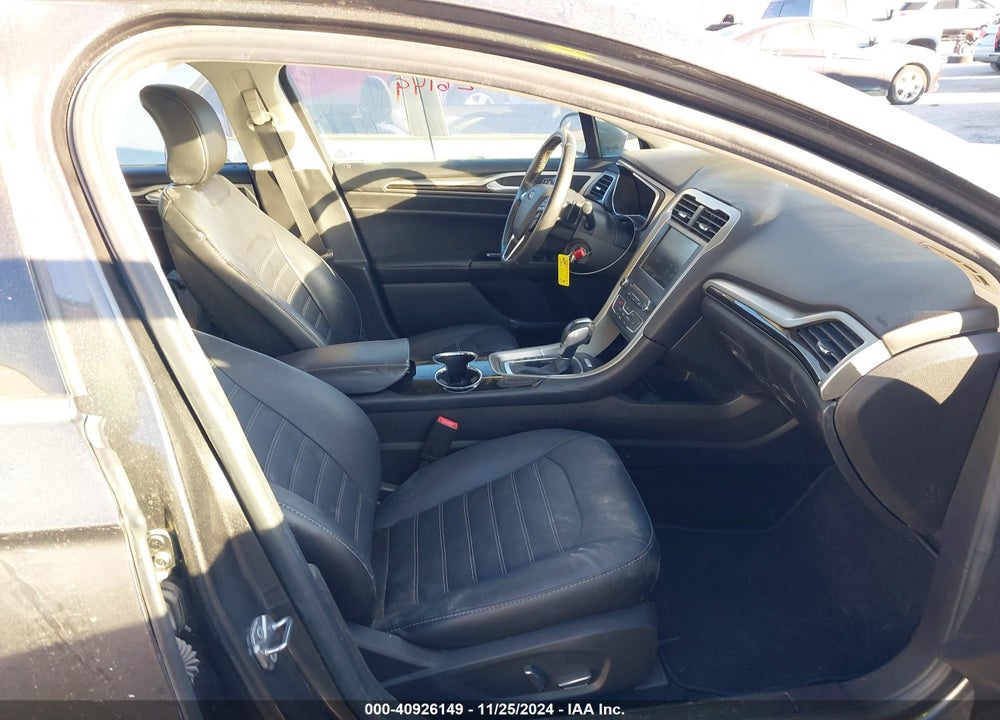 2016 FORD FUSION SE VIN: 3FA6P0H90GR239685