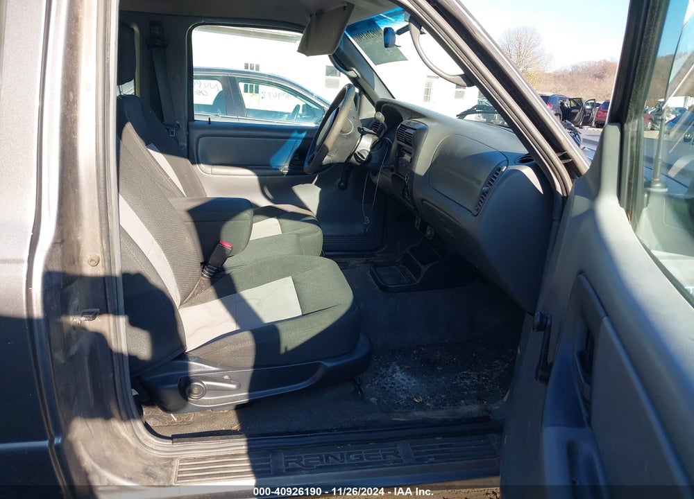 2010 FORD RANGER XL VIN: 1FTKR1ED8APA16309