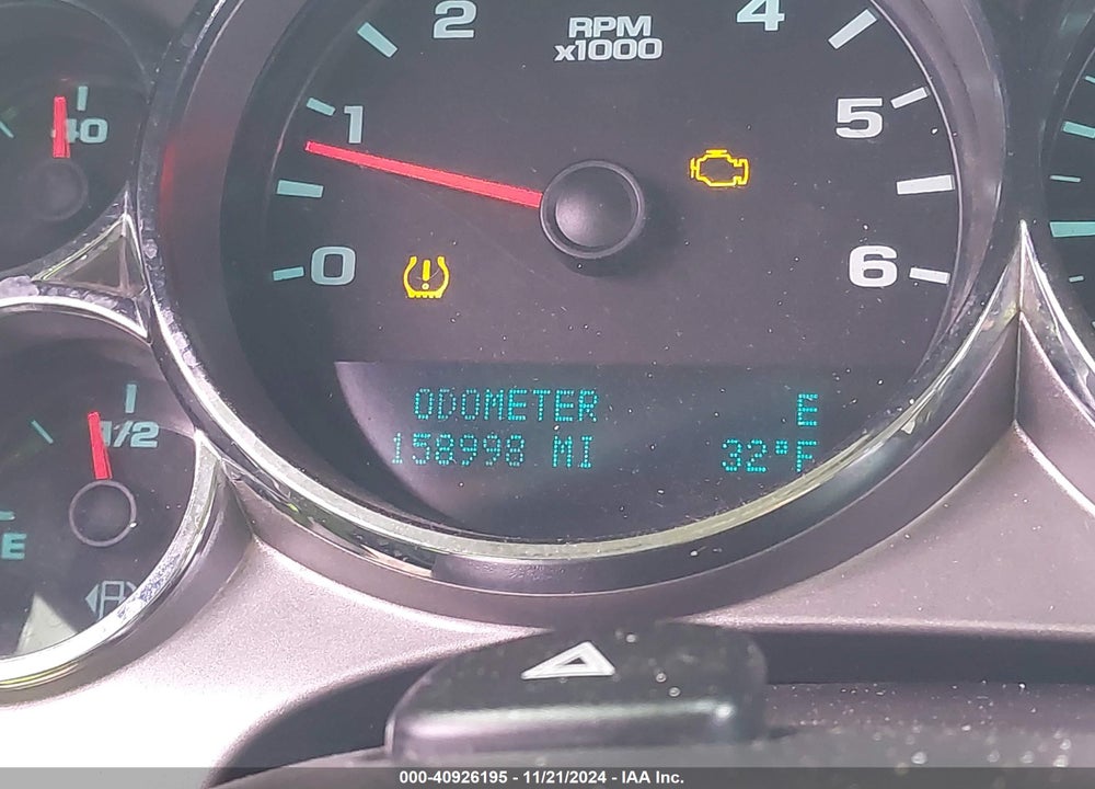 2011 GMC SIERRA 1500 SLE VIN: 3GTP1VE05BG218970