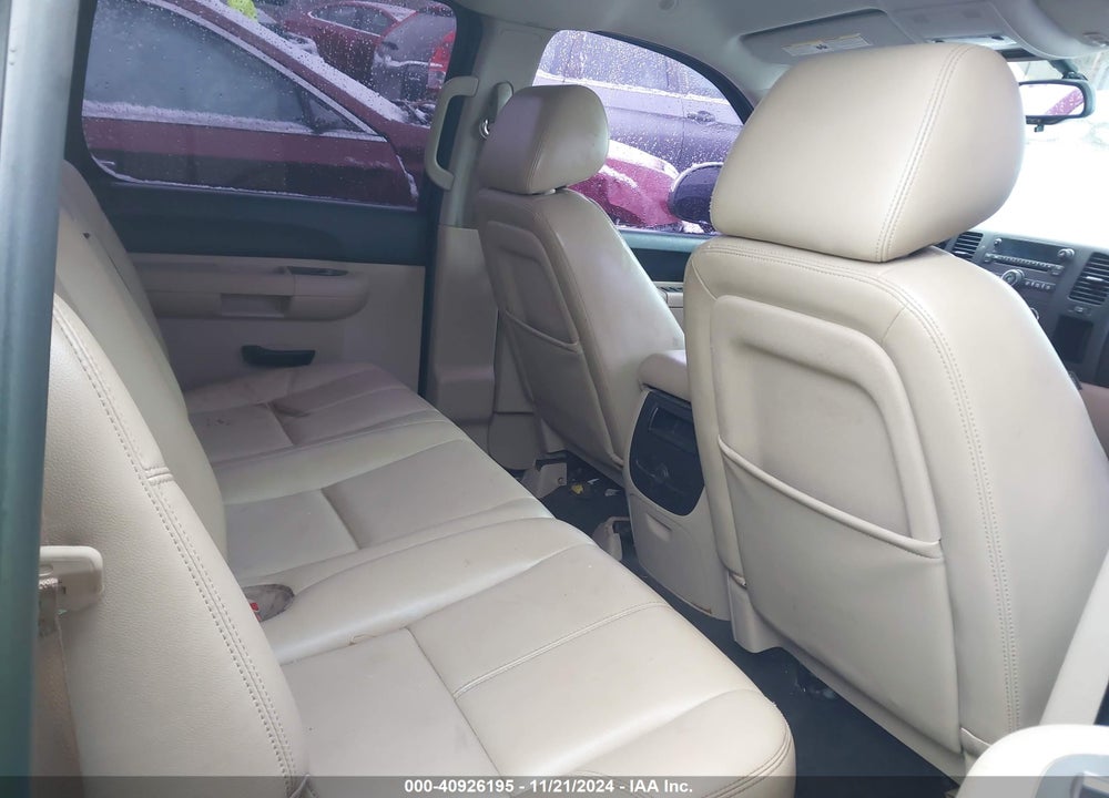 2011 GMC SIERRA 1500 SLE VIN: 3GTP1VE05BG218970