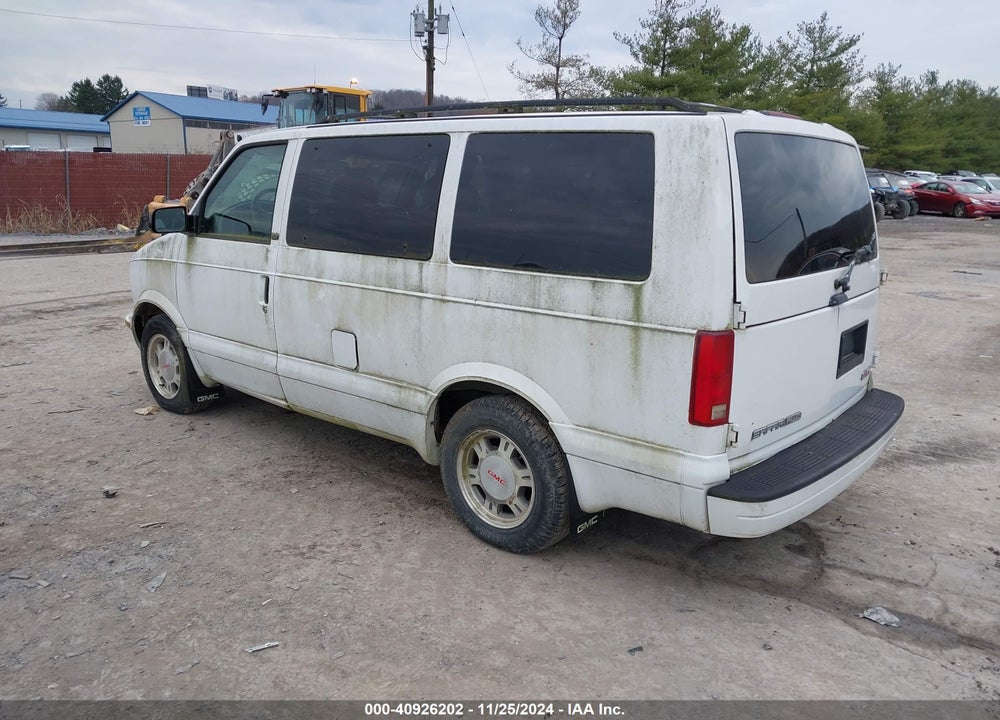 2005 GMC SAFARI VIN: 1GKEL19X95B500015