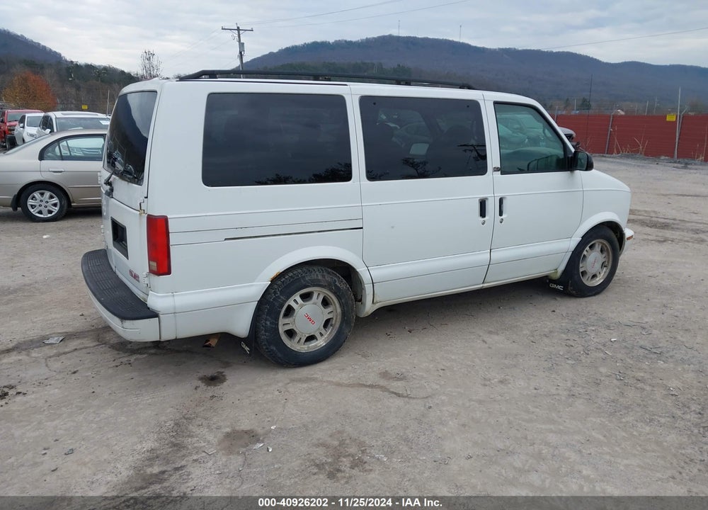 2005 GMC SAFARI VIN: 1GKEL19X95B500015