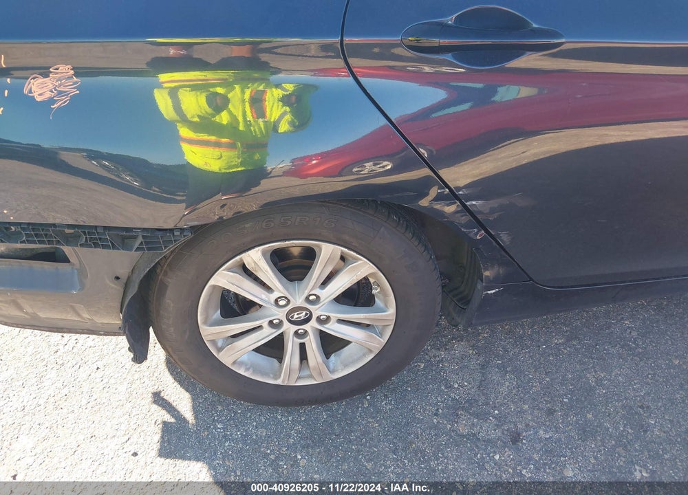 2013 HYUNDAI SONATA GLS VIN: 5NPEB4AC7DH791068