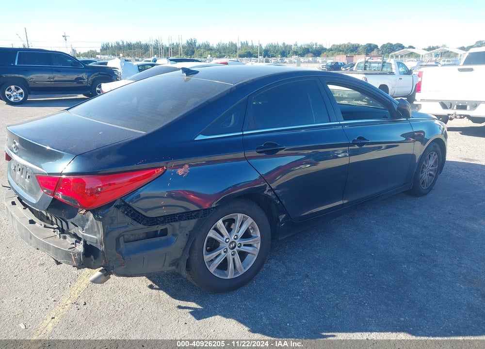 2013 HYUNDAI SONATA GLS VIN: 5NPEB4AC7DH791068
