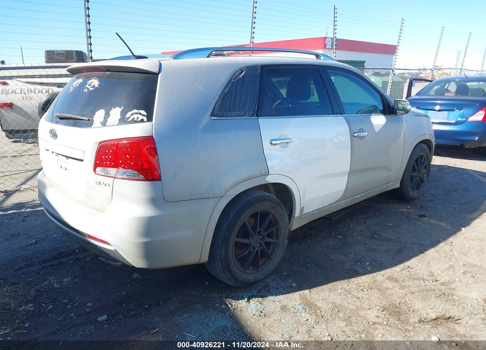 2011 KIA SORENTO SX V6 VIN: 5XYKW4A27BG122298