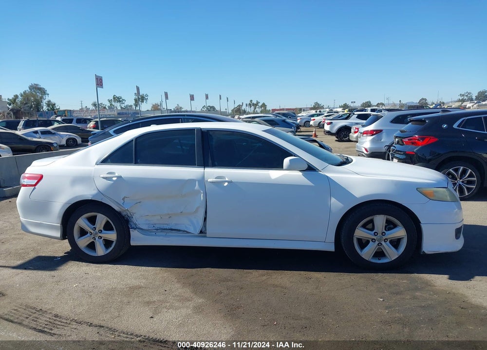 2011 TOYOTA CAMRY SE VIN: 4T1BF3EK8BU614529
