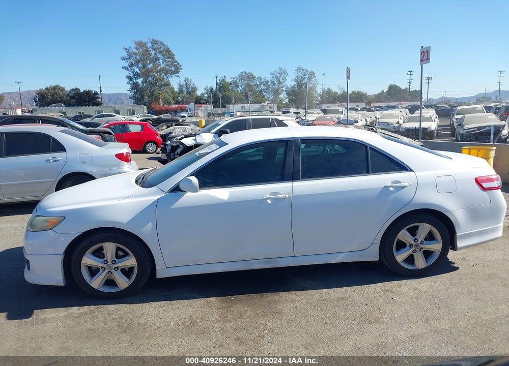 2011 TOYOTA CAMRY SE VIN: 4T1BF3EK8BU614529