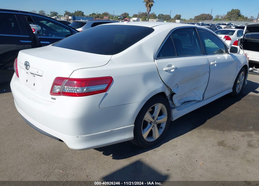 2011 TOYOTA CAMRY SE VIN: 4T1BF3EK8BU614529
