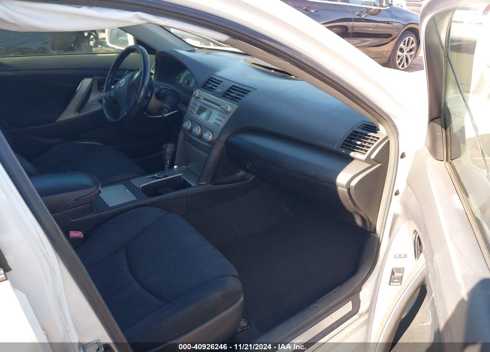 2011 TOYOTA CAMRY SE VIN: 4T1BF3EK8BU614529