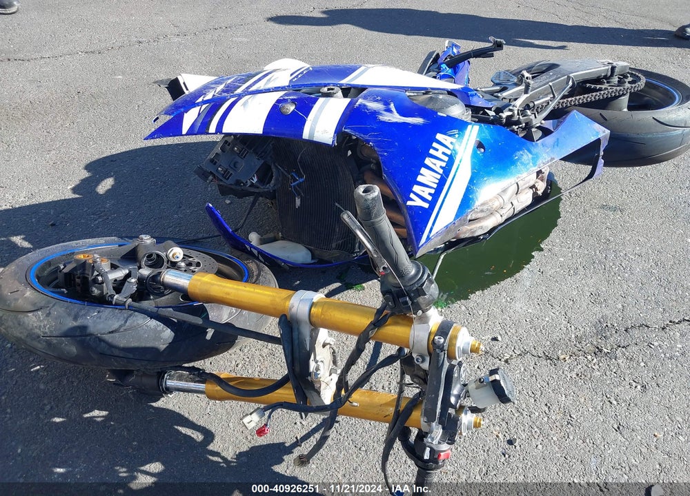 2014 YAMAHA YZFR6 C VIN: JYARJ16Y1EA007897