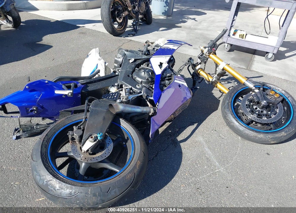 2014 YAMAHA YZFR6 C VIN: JYARJ16Y1EA007897