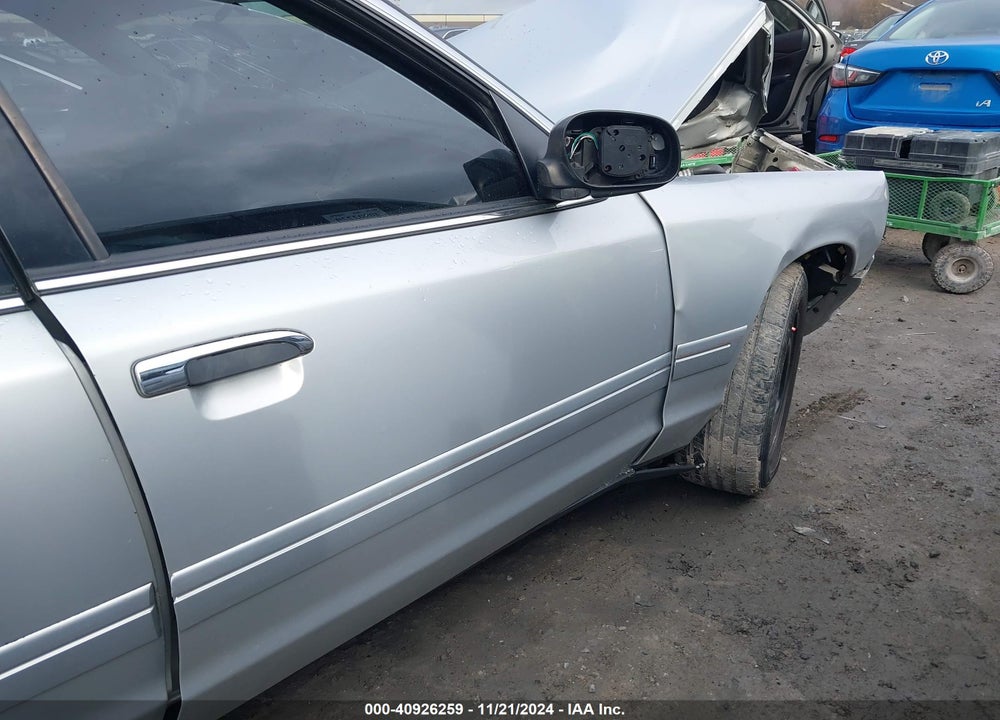 2003 FORD CROWN VICTORIA STANDARD VIN: 2FAFP73W03X127423