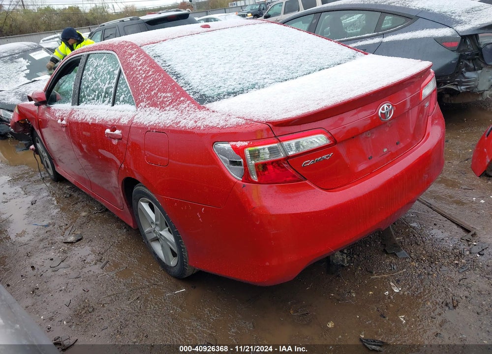 2013 TOYOTA CAMRY SE VIN: 4T1BF1FK9DU641275