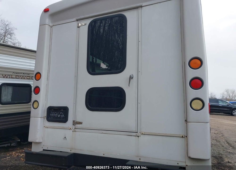 2017 GLAVAL E-450 CUTAWAY VIN: 1FDFE4FS9HDC29692