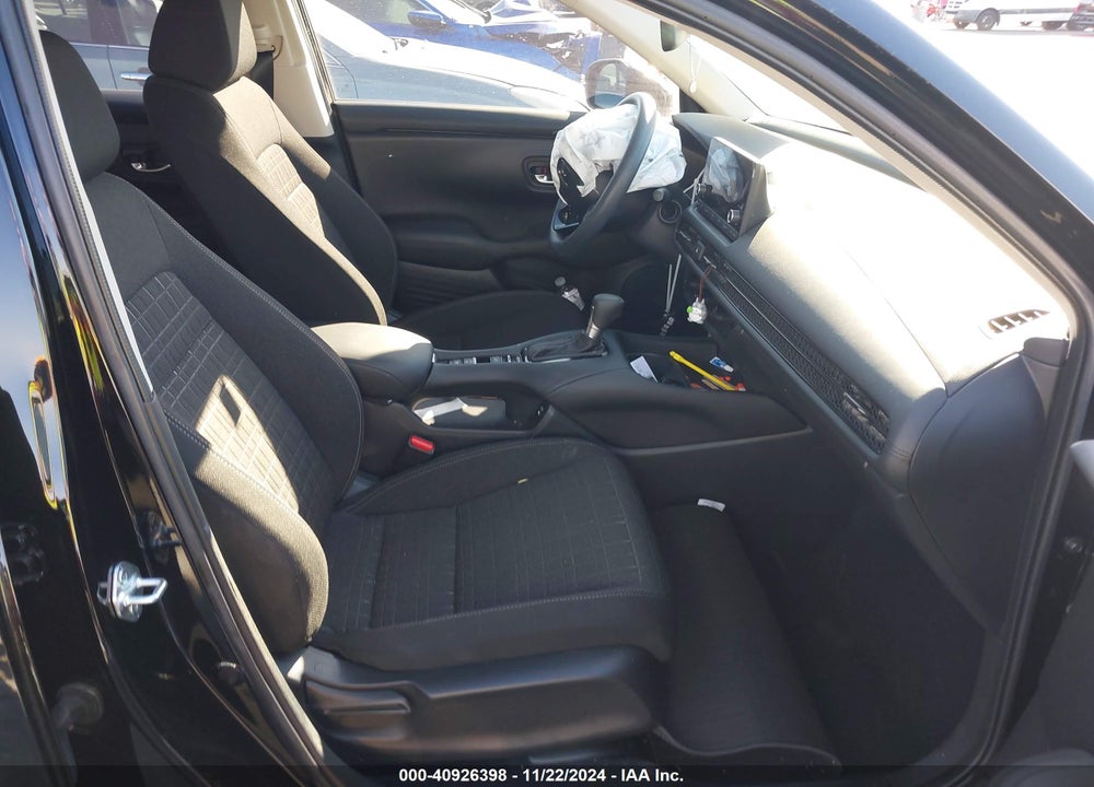 2024 HONDA HR-V 2WD LX VIN: 3CZRZ1H38RM714738