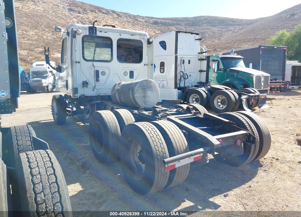 2017 FREIGHTLINER CASCADIA 125 VIN: 3AKJGEDV4HSHR2554