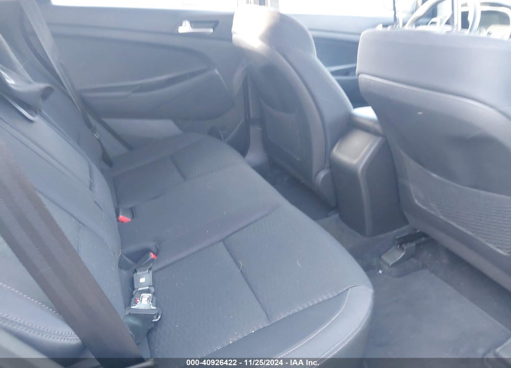 2019 HYUNDAI TUCSON SE VIN: KM8J23A48KU993479