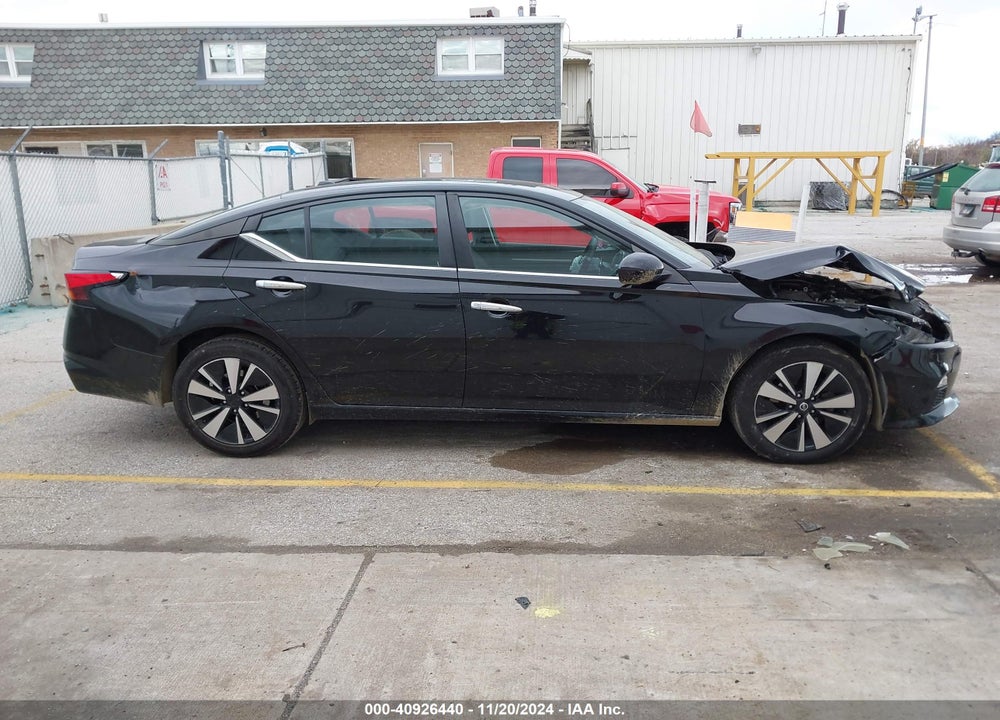 2021 NISSAN ALTIMA SV FWD VIN: 1N4BL4DV8MN360581