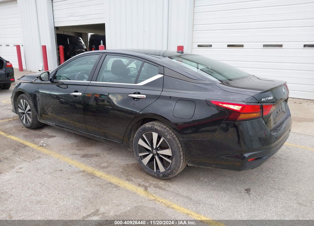 2021 NISSAN ALTIMA SV FWD VIN: 1N4BL4DV8MN360581