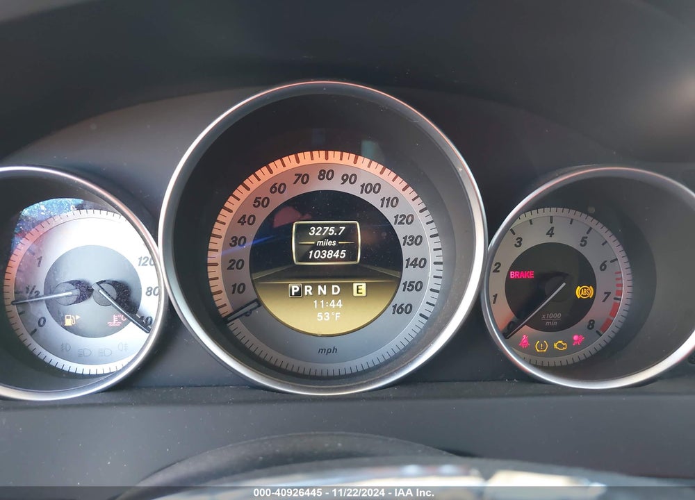 2012 MERCEDES-BENZ C 250 LUXURY/SPORT VIN: WDDGF4HB5CR210660