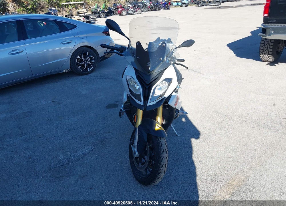 2016 BMW S 1000 XR VIN: WB10D1300GZ462048