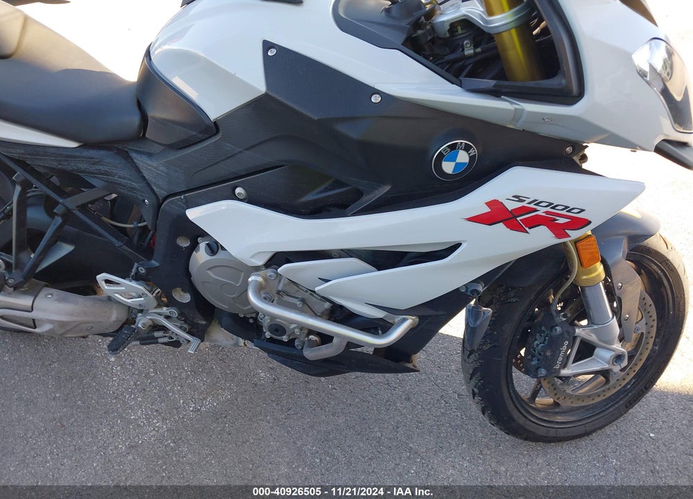 2016 BMW S 1000 XR VIN: WB10D1300GZ462048