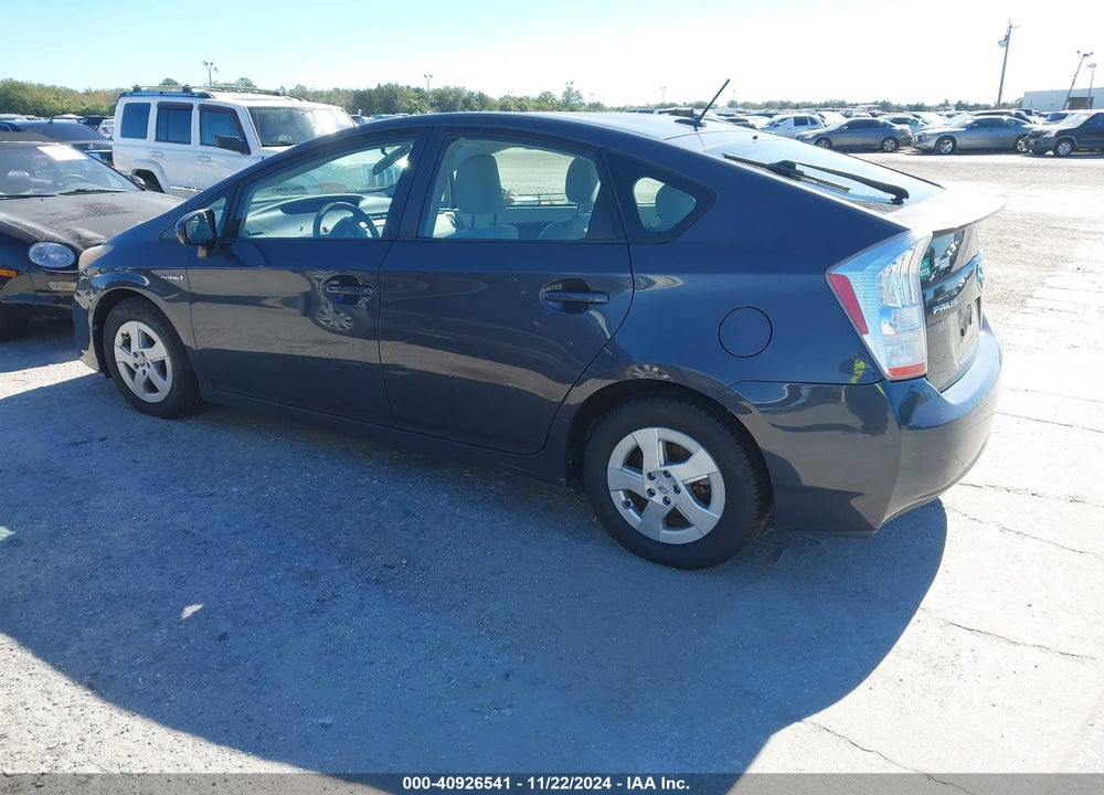 2011 TOYOTA PRIUS THREE VIN: JTDKN3DU6B0286609